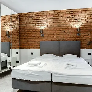 https://rentplanet-apartamenty-rybaki-33.poznan-hotels.com